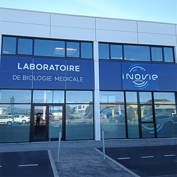 Vous souhaitez vous rendre dans un laboratoire ? 